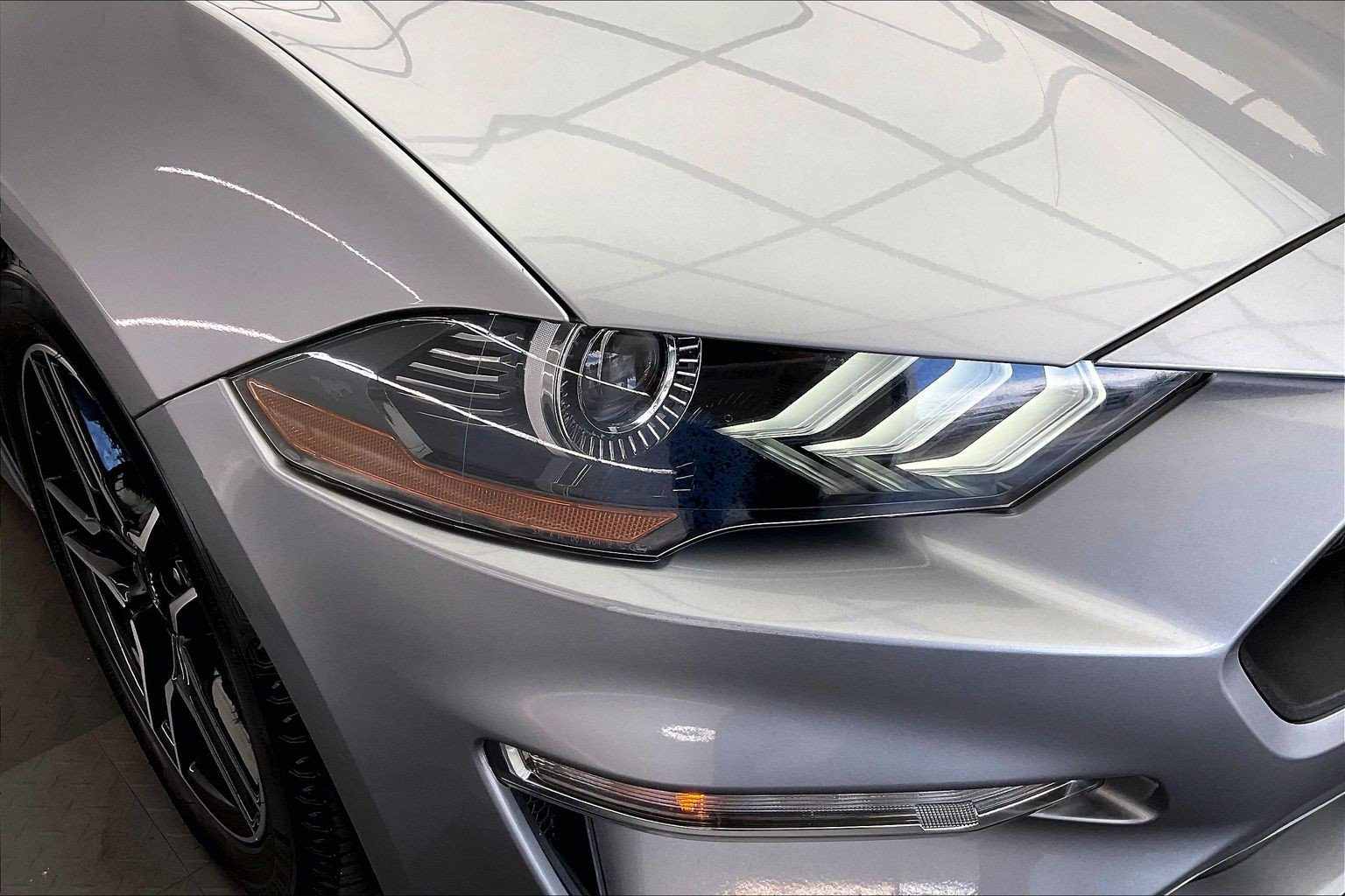 Used 2022 Ford Mustang Premium RWD image 28