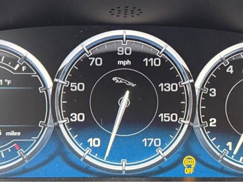 Used 2013 Jaguar XJ image 11