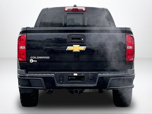 Used 2016 Chevrolet Colorado Z71 AWD/4WD image 5