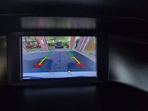 Used 2017 Ford Focus SE image 21