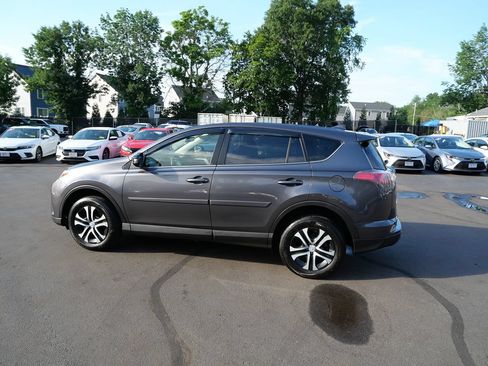 Used 2018 Toyota RAV4 LE w/ All Weather Liner Package AWD/4WD image 8