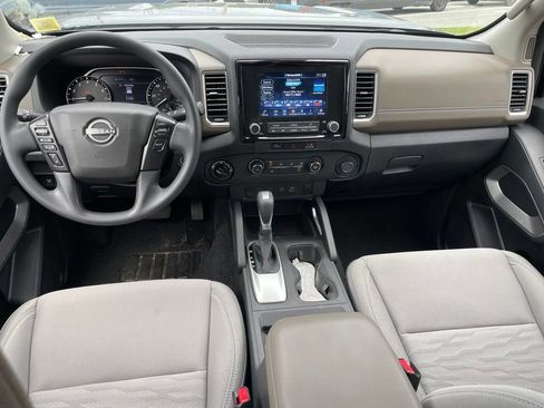 Certified 2023 Nissan Frontier SV w/ Tow Package AWD/4WD image 12