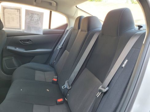 Used 2024 Nissan Sentra SV FWD image 13