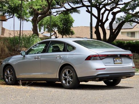 Used 2024 Honda Accord EX image 7