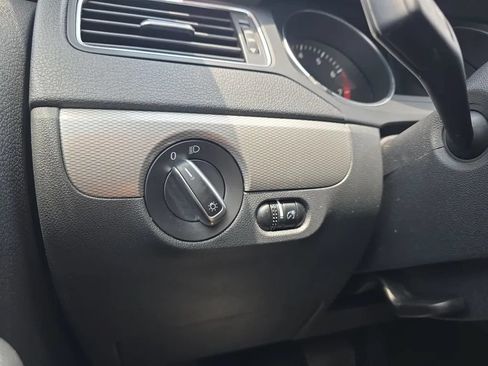 Used 2017 Volkswagen Jetta S FWD image 21