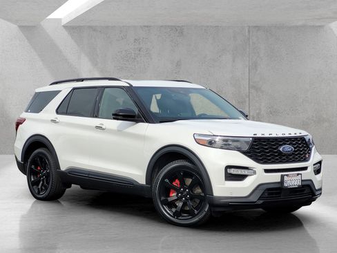 Used 2023 Ford Explorer ST w/ Equipment Group 401A image 1