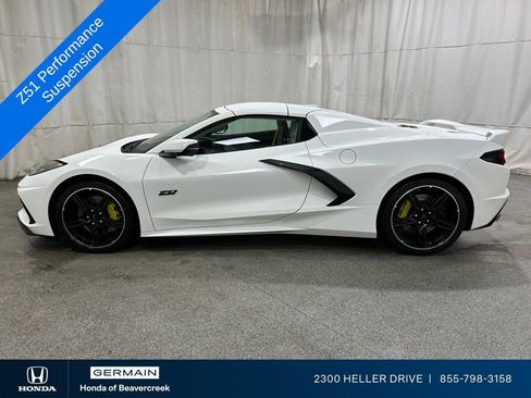 Used 2023 Chevrolet Corvette Stingray Premium Conv w/ Z51 Performance Package image 6