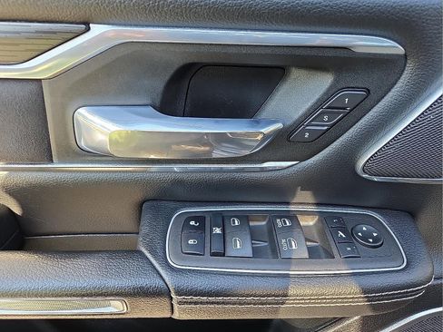 Used 2023 RAM 1500 Laramie AWD/4WD image 13