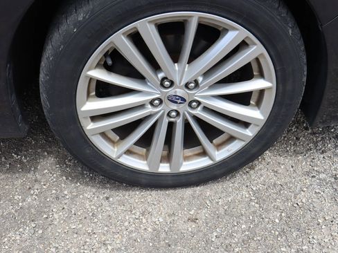 Used 2015 Subaru Impreza 2.0i Limited image 12