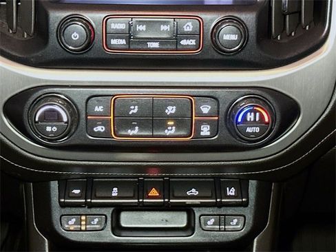 Used 2015 GMC Canyon SLT w/ Driver Alert Package image 13