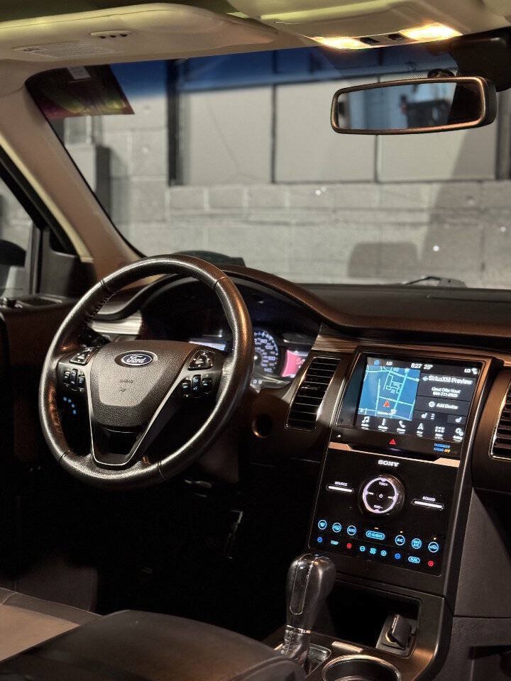 Used 2019 Ford Flex Limited w/ Limited Appearance Package AWD/4WD image 3