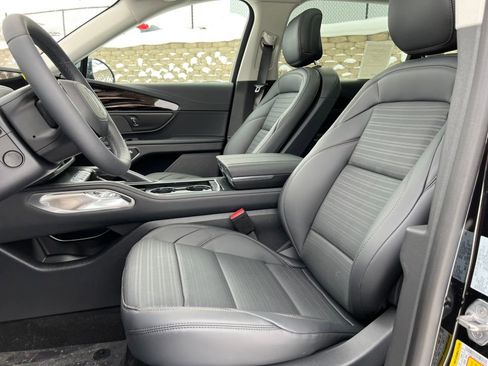 New 2026 Lincoln Nautilus Reserve w/ Jet Appearance Package image 4