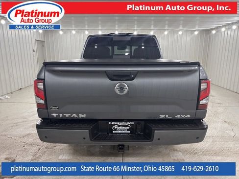 Used 2021 Nissan Titan SL w/ Moonroof Package image 4
