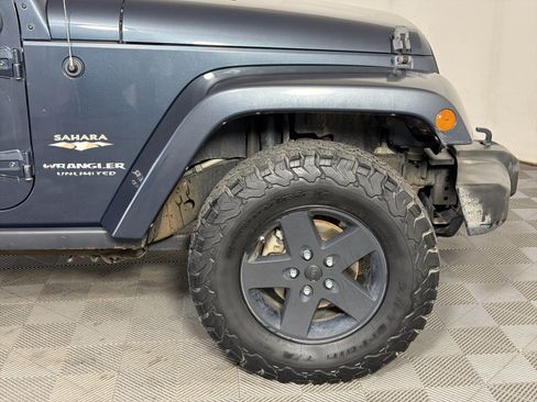 Used 2008 Jeep Wrangler Unlimited Sahara AWD/4WD image 12