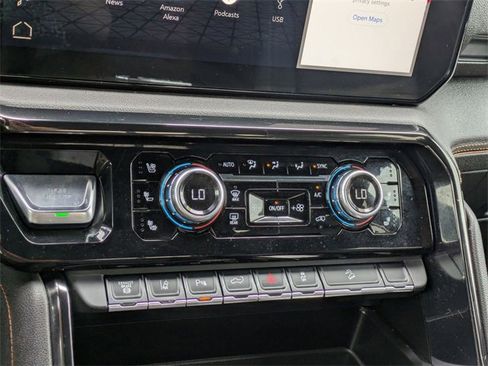 Used 2024 GMC Sierra 2500 AT4 w/ AT4 Preferred Package image 24