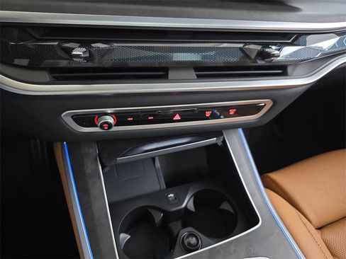 Used 2025 BMW X5 xDrive50e w/ M Sport Package image 27