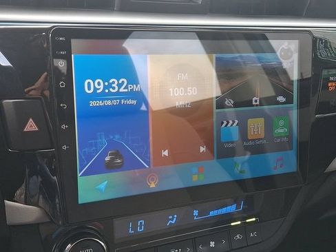 Used 2014 Toyota Corolla LE FWD image 17