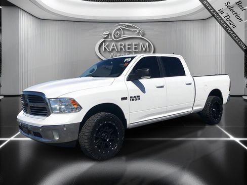 Used 2019 RAM 1500 Big Horn AWD/4WD image 1