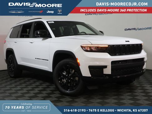 New 2025 Jeep Grand Cherokee L Altitude image 1