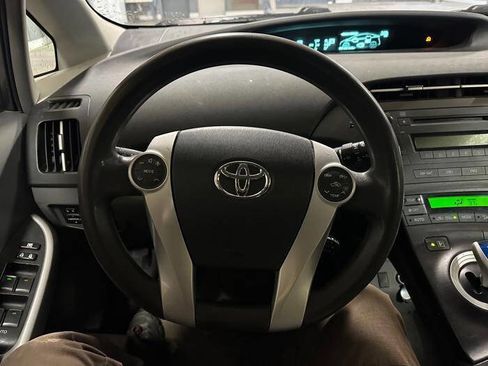 Used 2010 Toyota Prius Two image 32