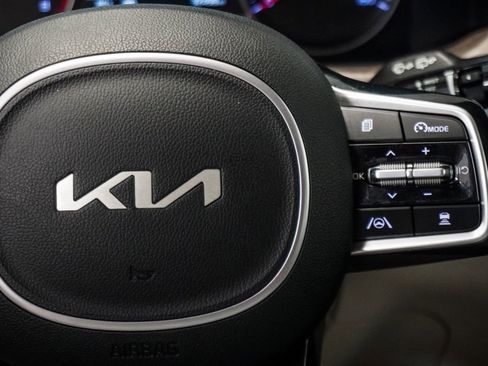 Used 2022 Kia Sorento EX FWD image 16