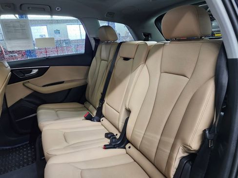 Used 2023 Audi Q7 3.0T Premium Plus w/ Premium Plus Package AWD/4WD image 11