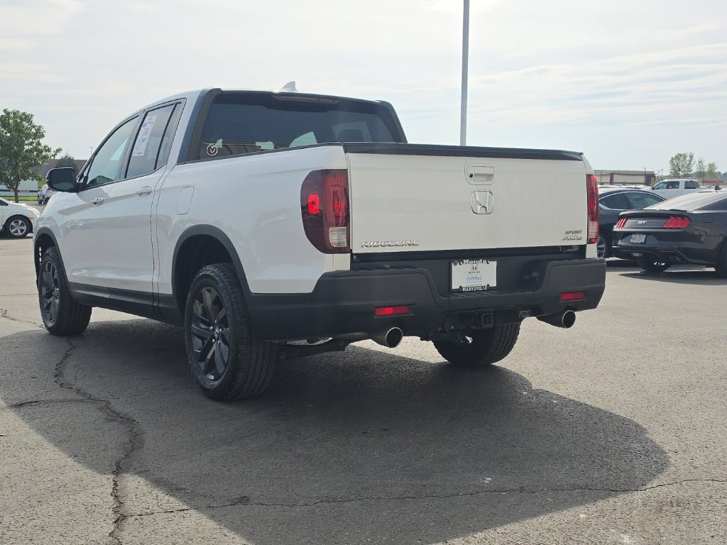 Certified 2023 Honda Ridgeline Sport image 5