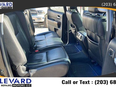 Used 2011 Toyota Tundra Limited w/ Platinum Pkg image 11