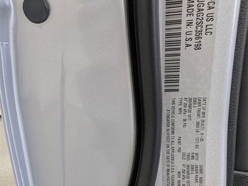 New 2025 Jeep Grand Cherokee Altitude image 31