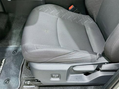 Used 2025 Toyota Tacoma SR image 19