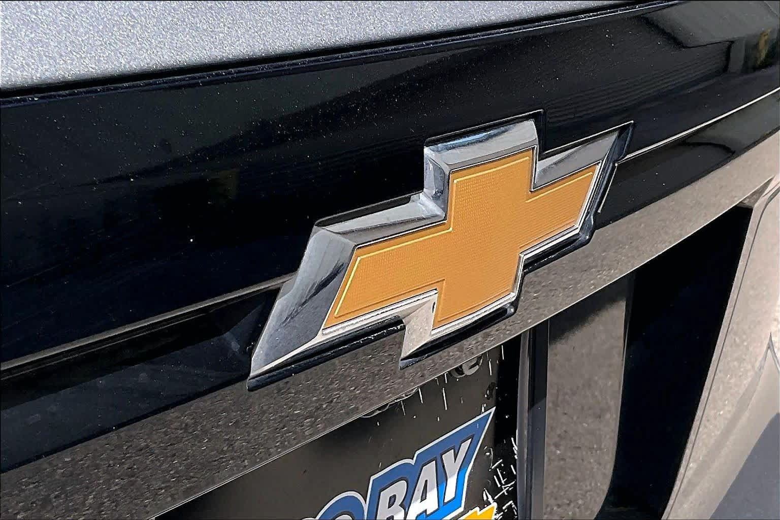 Used 2025 Chevrolet Traverse LT FWD image 9