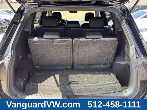 Used 2020 Volkswagen Tiguan SE AWD/4WD image 11