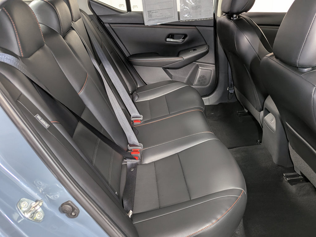 Used 2024 Nissan Sentra SR w/ SR Premium Package FWD image 39