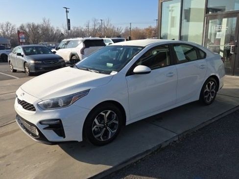 Used 2020 Kia Forte LXS image 2