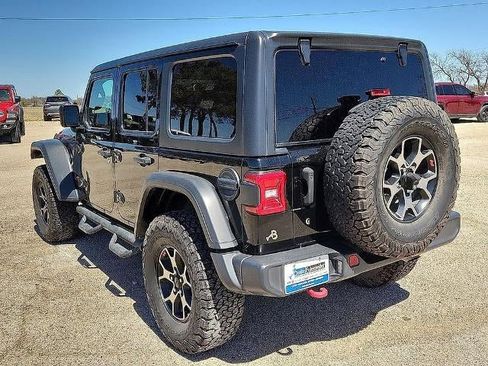Used 2019 Jeep Wrangler Unlimited Rubicon AWD/4WD image 3