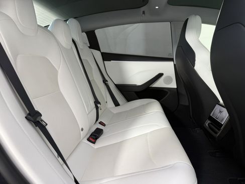 Used 2024 Tesla Model 3 Performance AWD/4WD image 13
