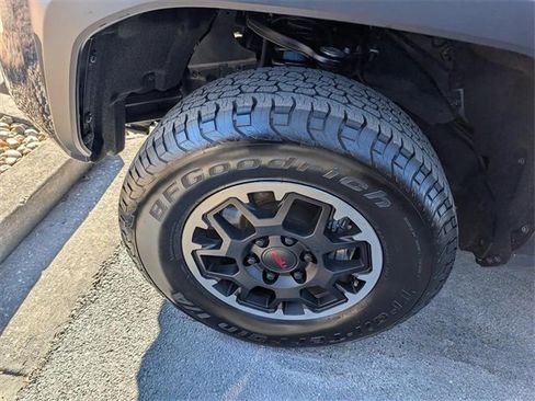 Used 2024 Toyota Tacoma SR5 image 5