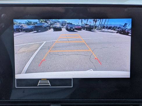 Used 2026 Chevrolet Trax RS w/ Sunroof Package image 21