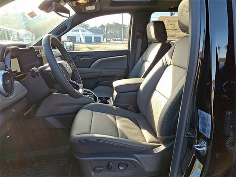 New 2026 Chevrolet Colorado ZR2 w/ ZR2 Bison Edition image 10