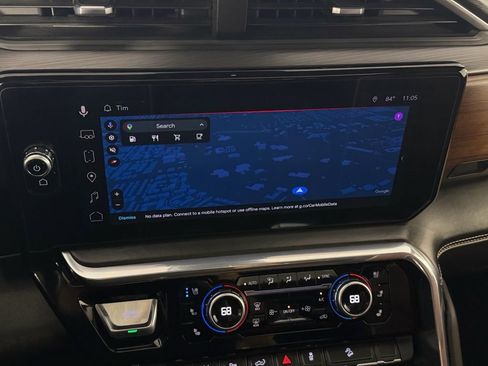 Used 2024 GMC Sierra 2500 Denali Ultimate image 13