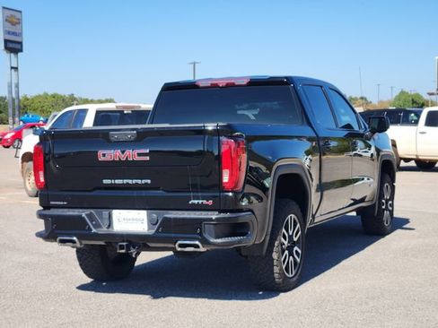 Used 2024 GMC Sierra 1500 AT4 w/ Technology Package AWD/4WD image 7