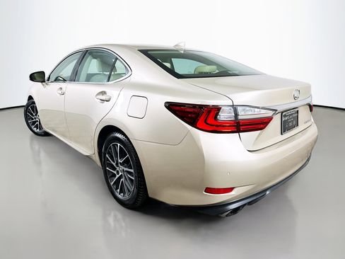 Used 2017 Lexus ES 350 image 5