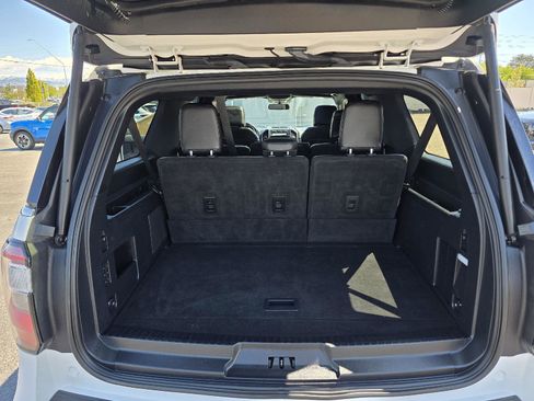 Used 2021 Ford Expedition Max Limited AWD/4WD image 25