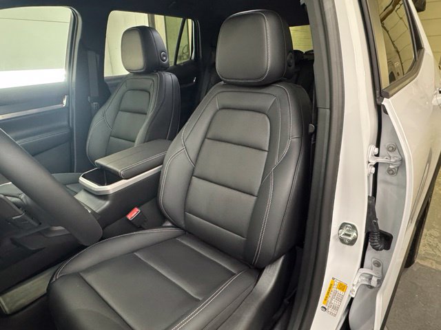 New 2027 GMC Terrain Elevation w/ Elevation Premium Package AWD/4WD image 19