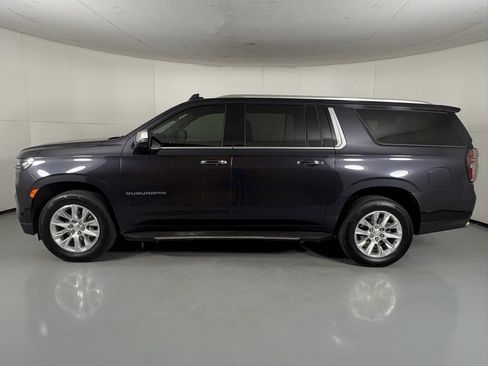 Used 2024 Chevrolet Suburban Premier image 5