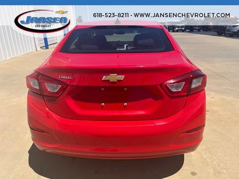 Used 2018 Chevrolet Cruze LS FWD image 5