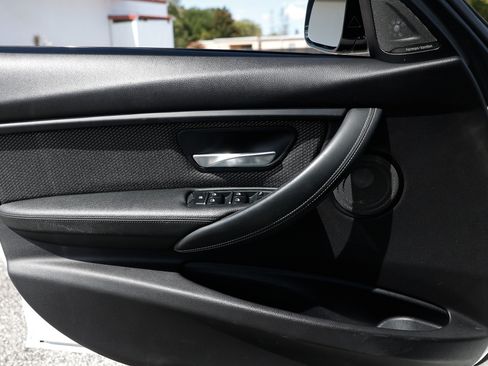 Used 2018 BMW M3 RWD image 48