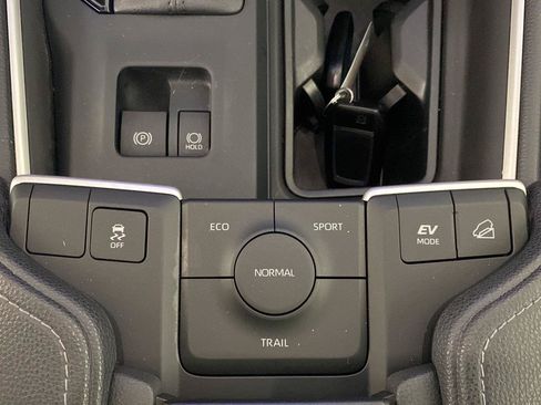 Used 2024 Toyota Grand Highlander AWD Hybrid image 20