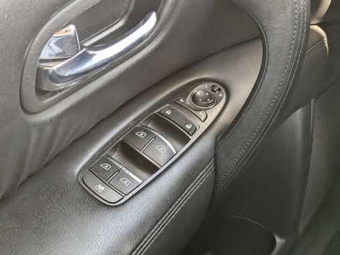 Used 2022 Nissan Armada SL w/ Captain's Chairs Package RWD image 21