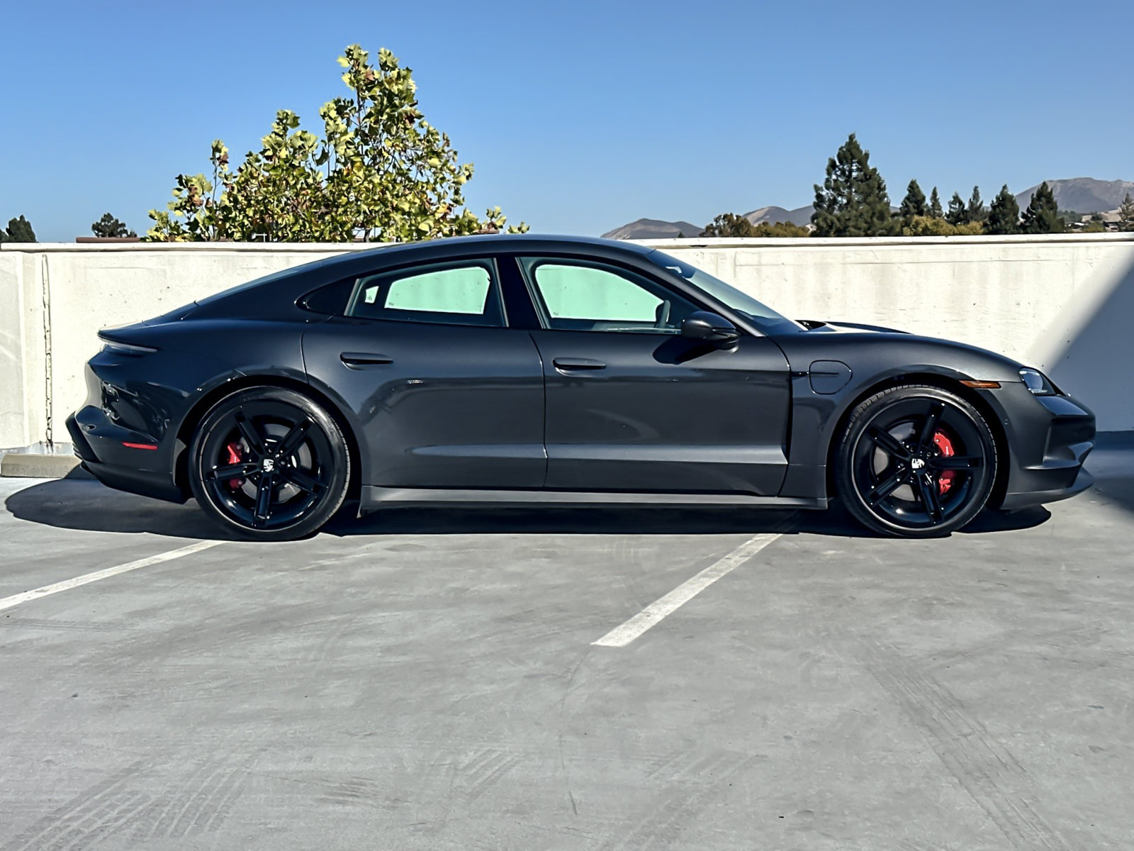 Certified 2025 Porsche Taycan 4S AWD/4WD image 10